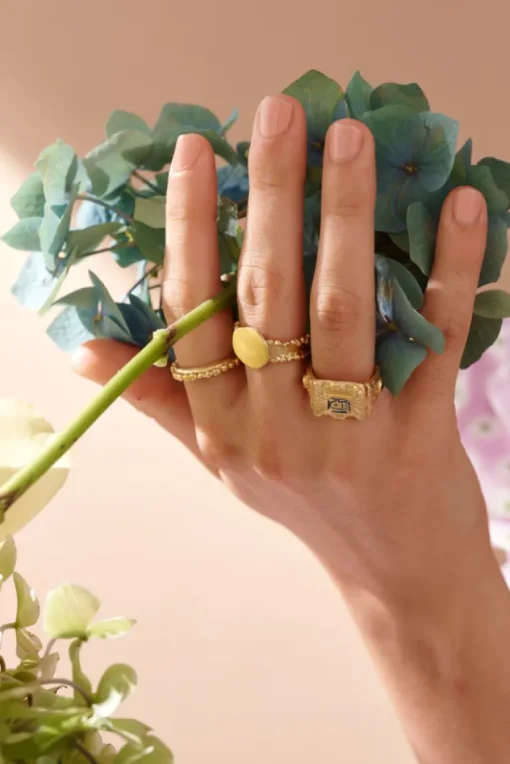 Amytis Ring - Gold